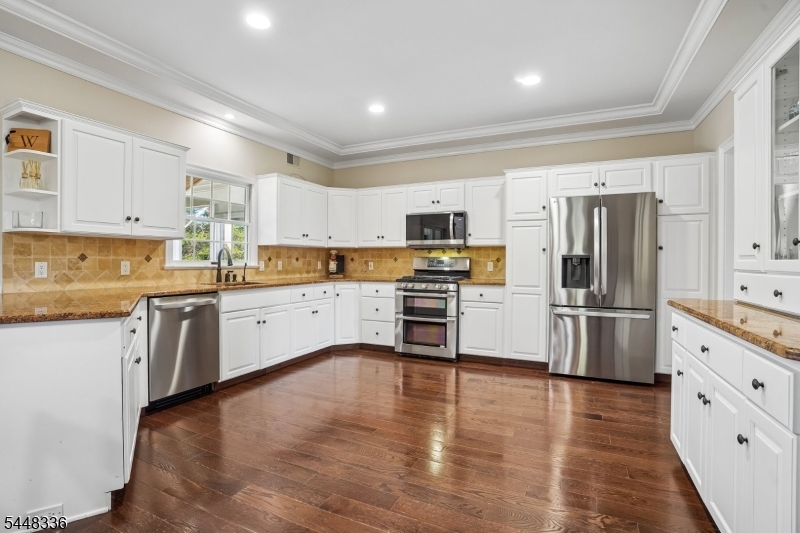 6 Proprietor Ln