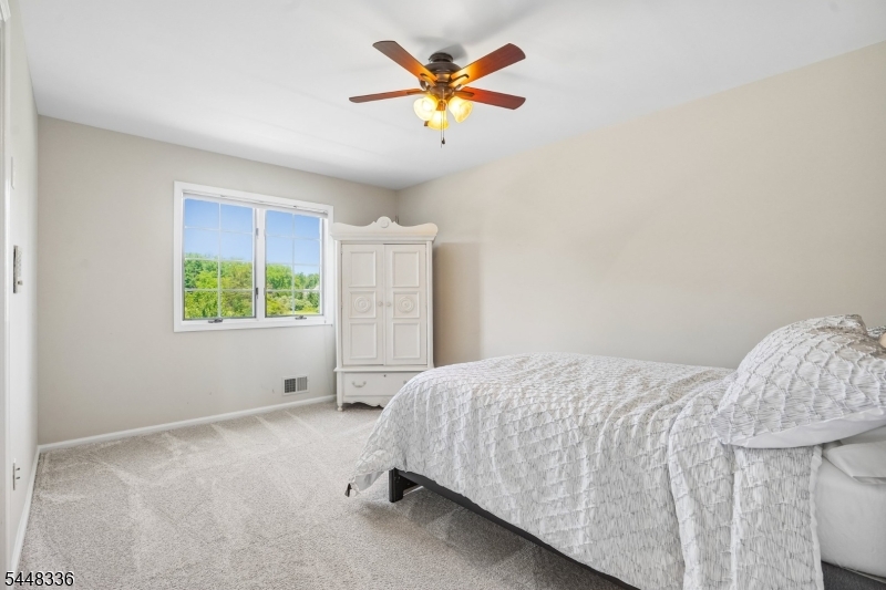 6 Proprietor Ln