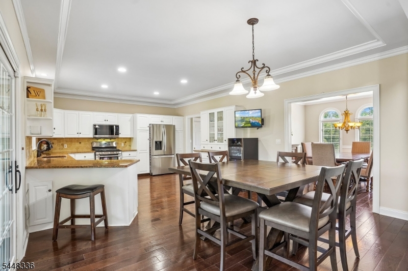 6 Proprietor Ln