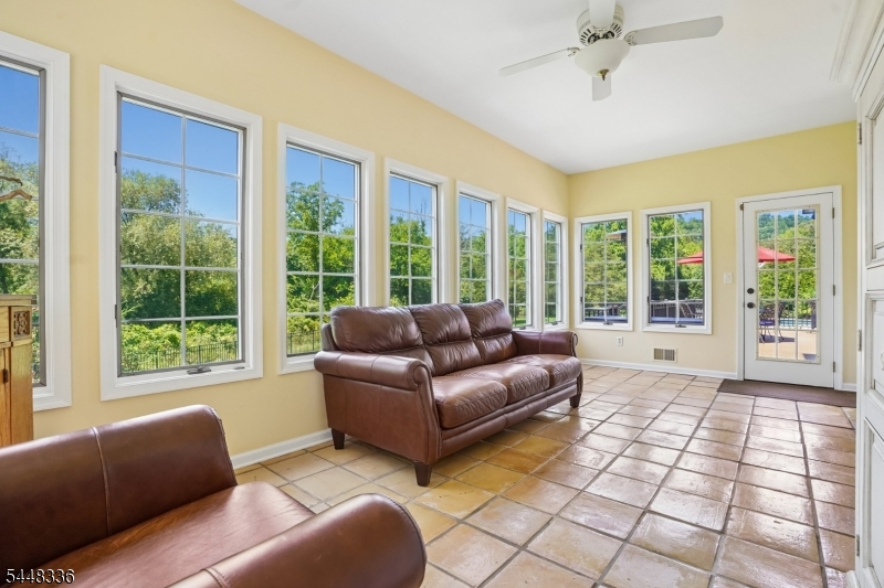 6 Proprietor Ln