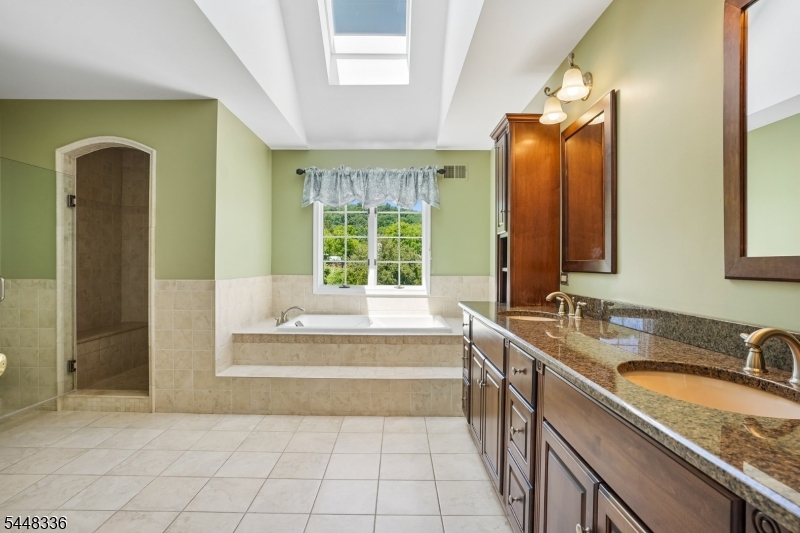 6 Proprietor Ln