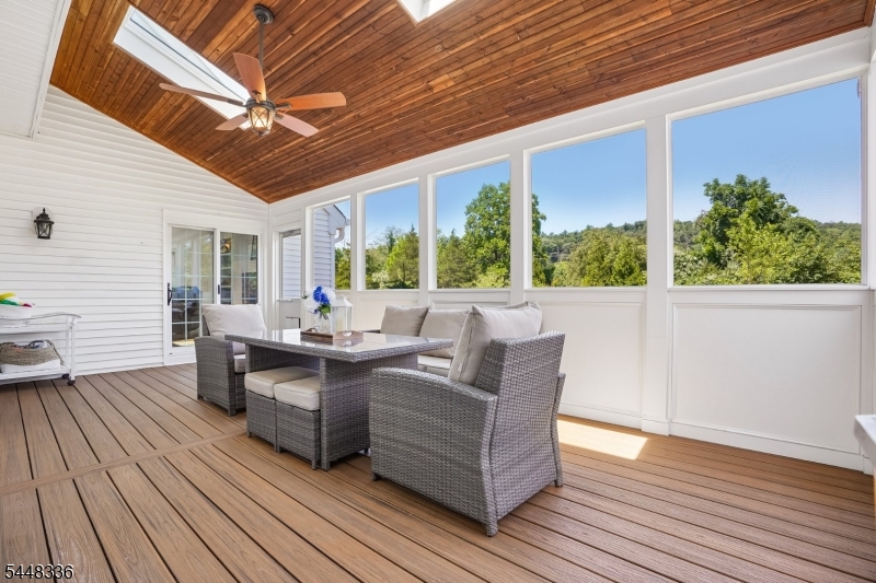 6 Proprietor Ln