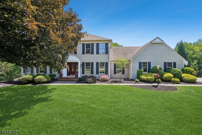 14 Menlo Dr