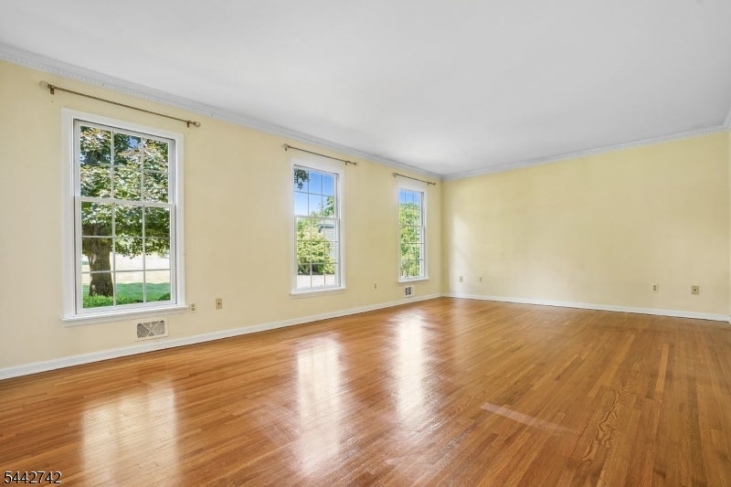 14 Menlo Dr