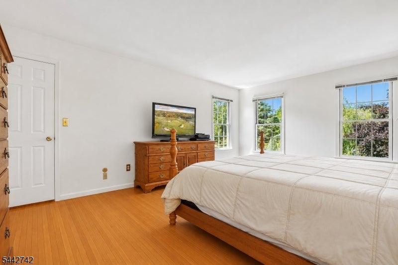 14 Menlo Dr