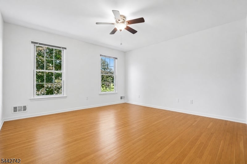 14 Menlo Dr