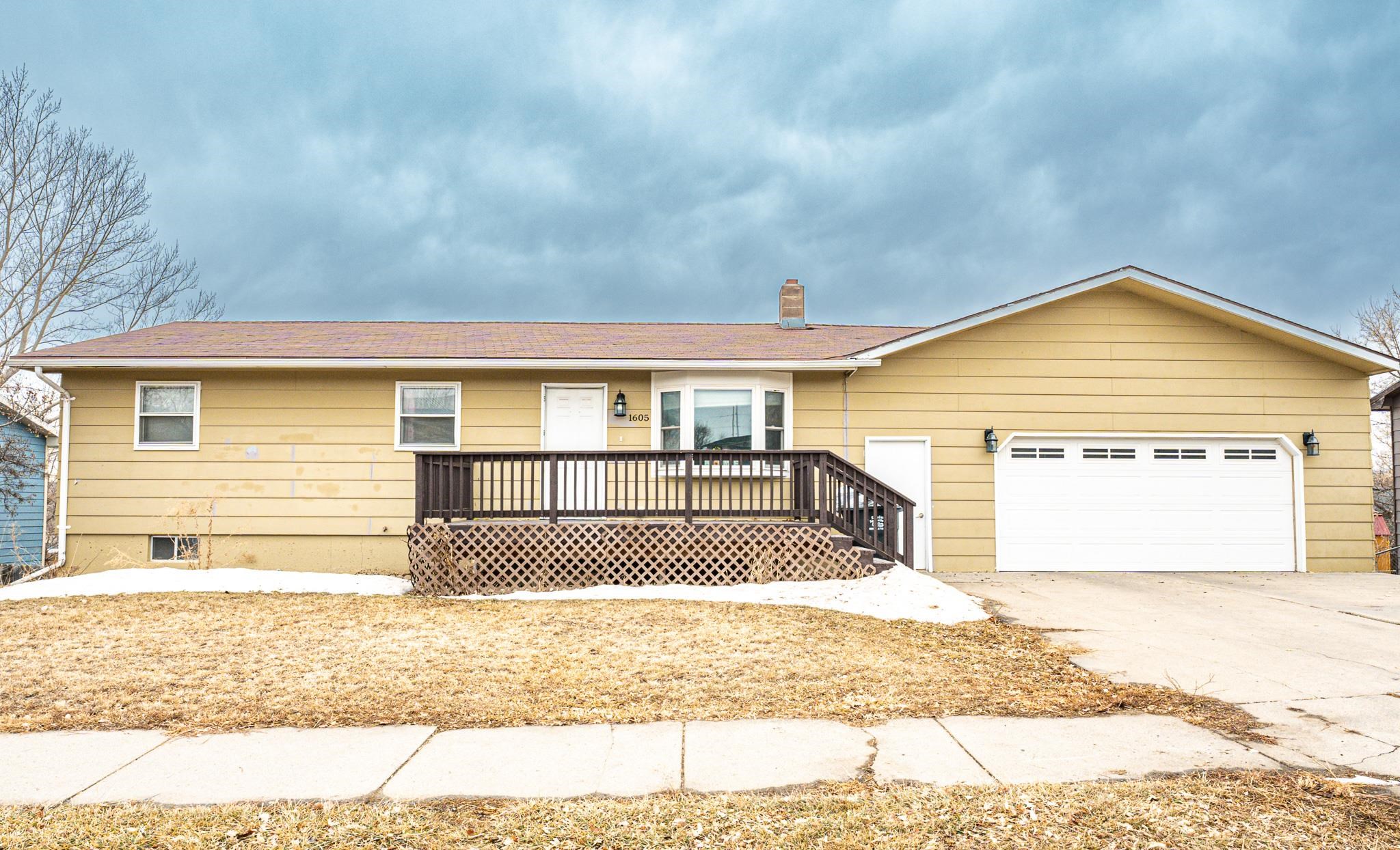 1605 Meadow Lane