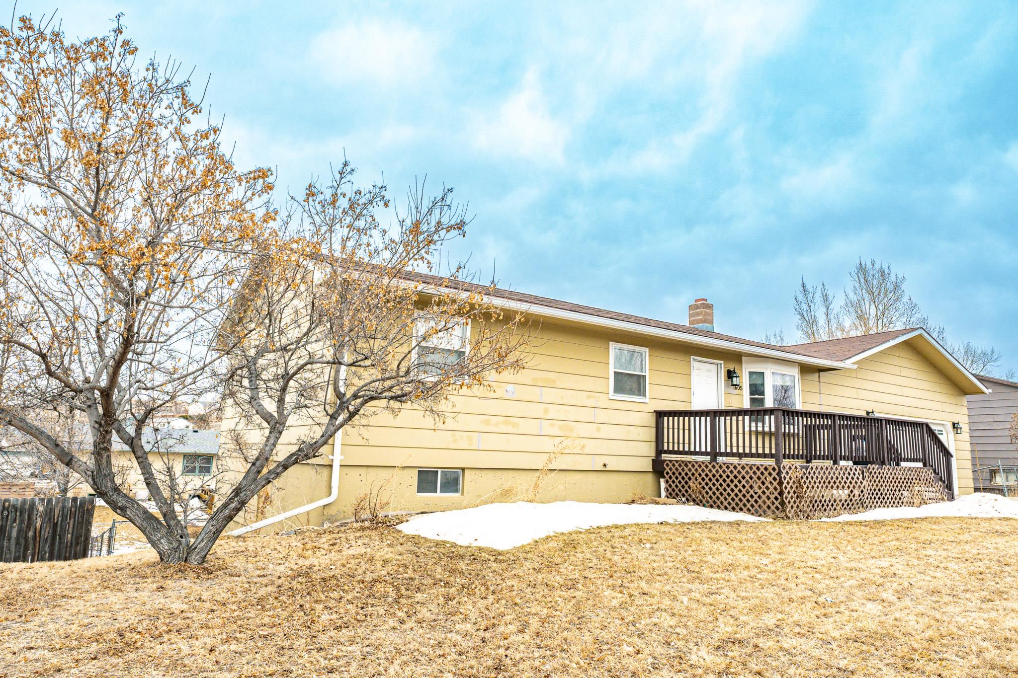 1605 Meadow Lane