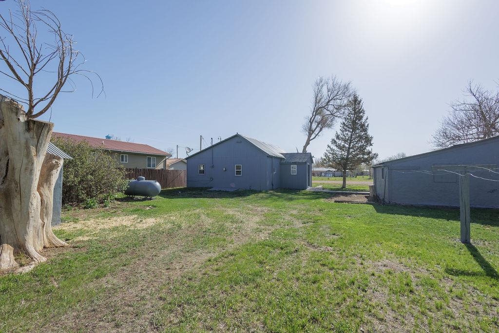 105 S Oak