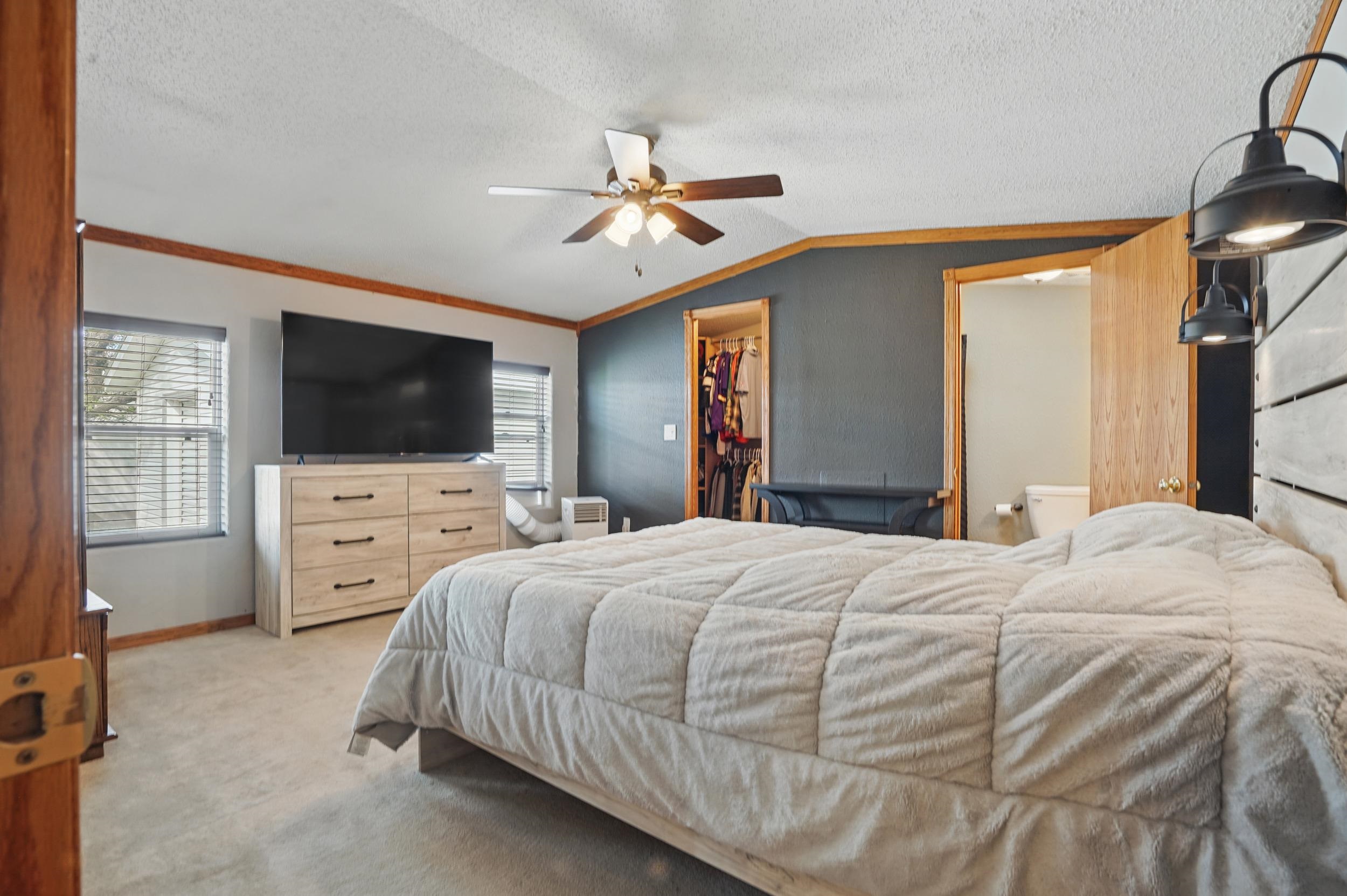 1124 Crow Peak Lane