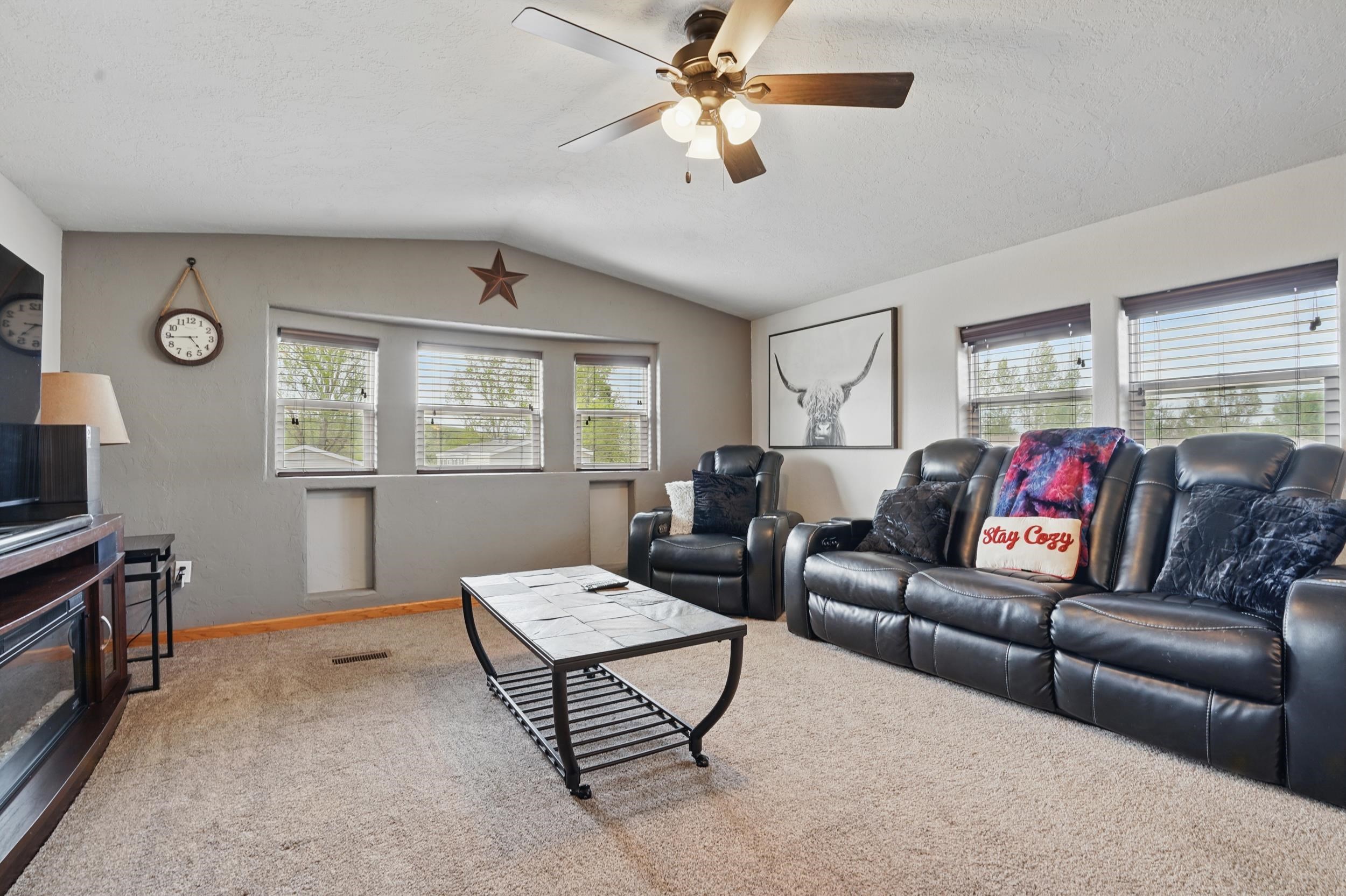 1124 Crow Peak Lane