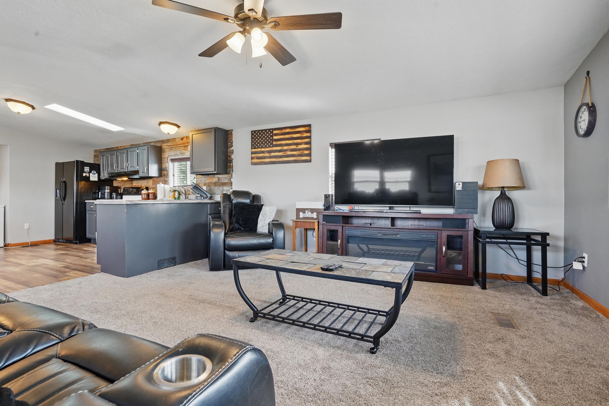 1124 Crow Peak Lane