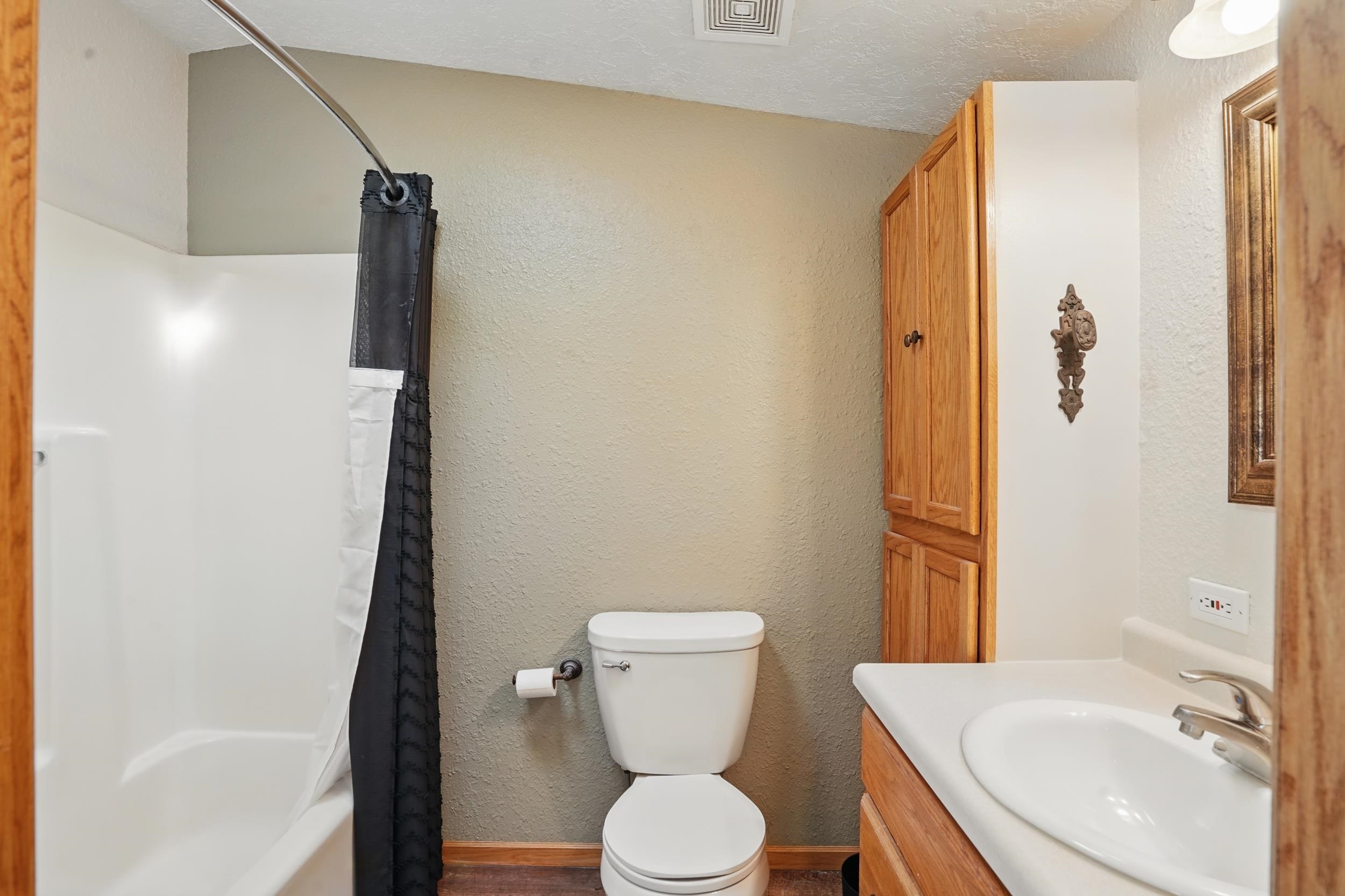 1124 Crow Peak Lane