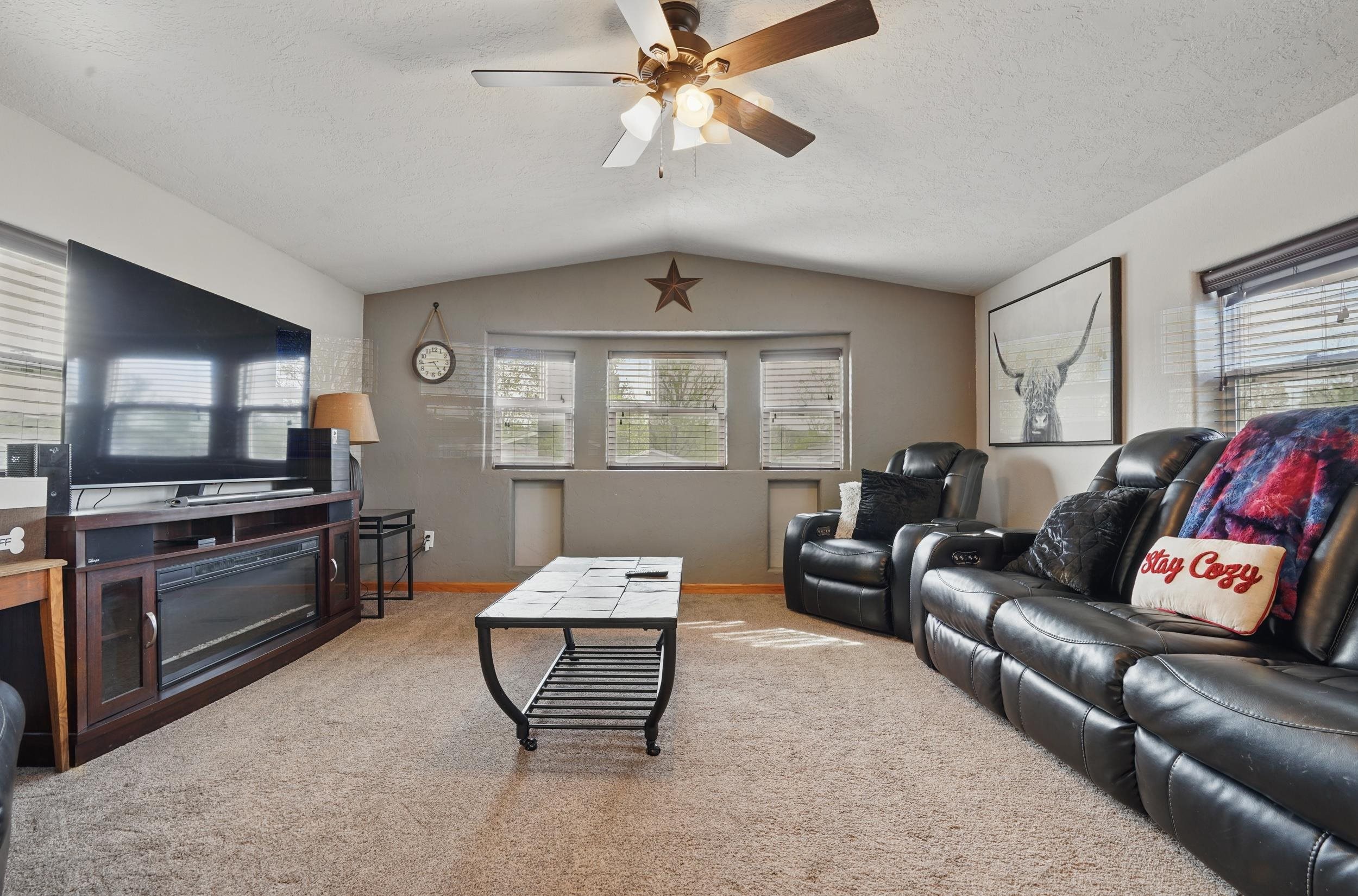 1124 Crow Peak Lane