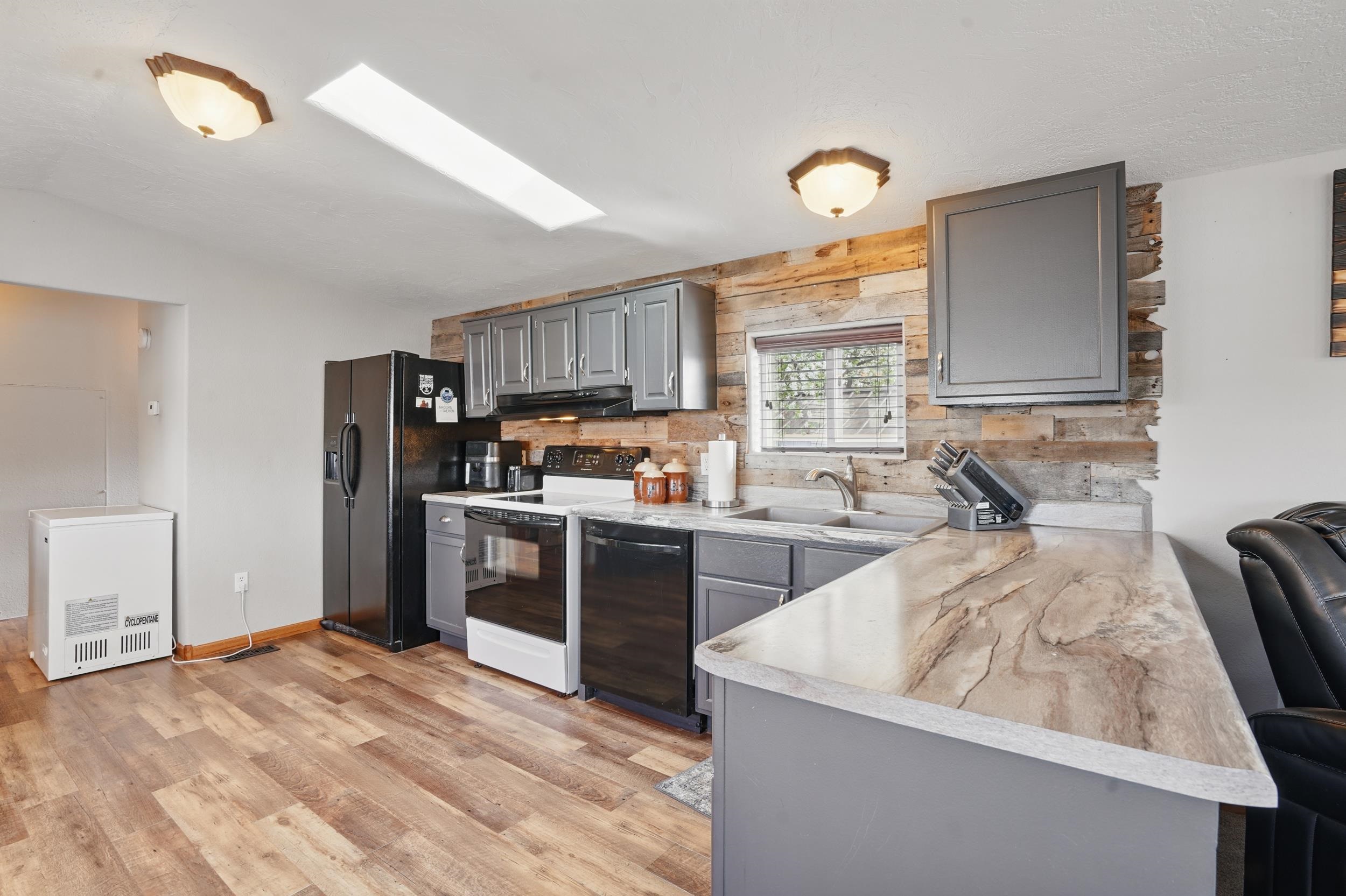 1124 Crow Peak Lane