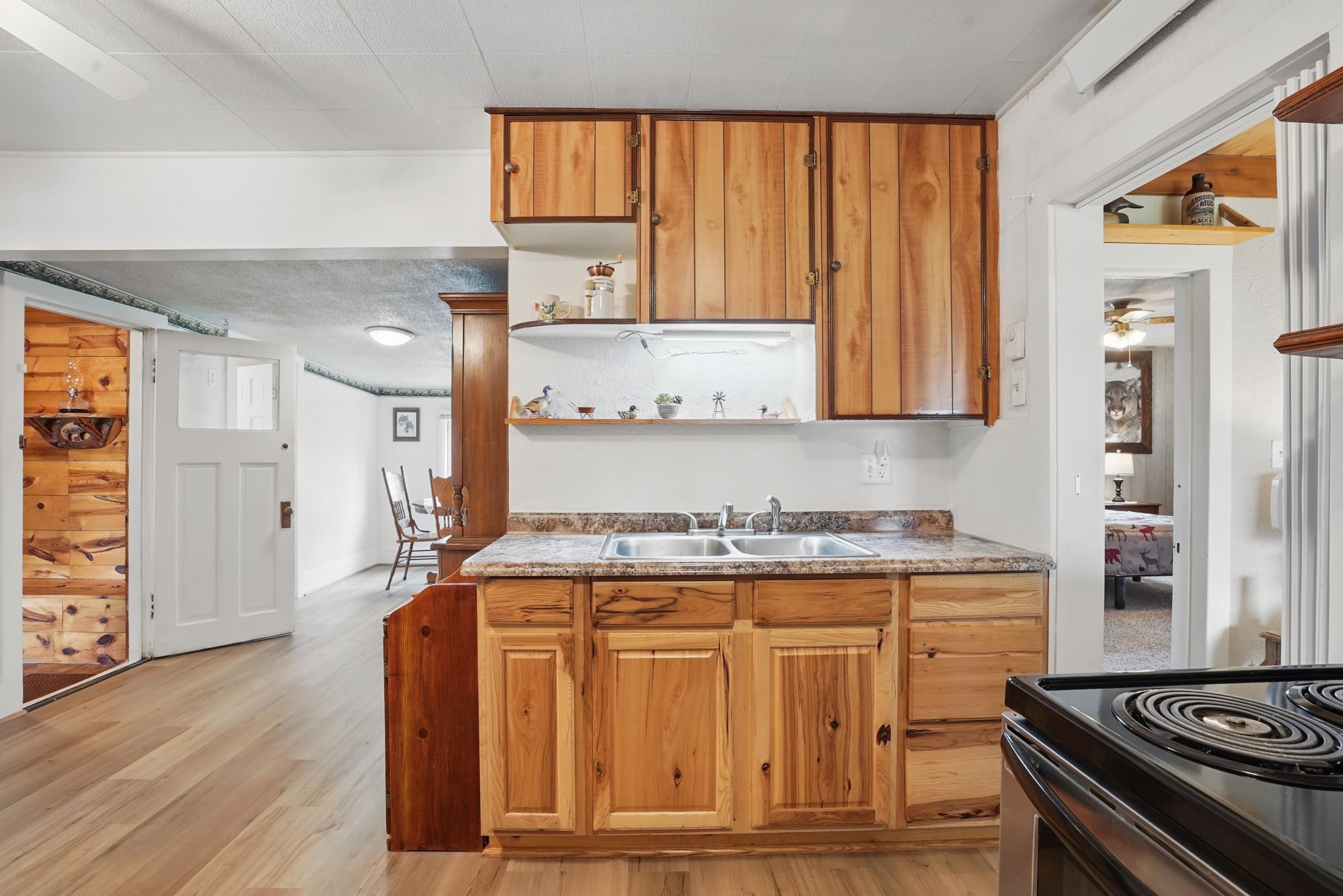 810 2nd Street