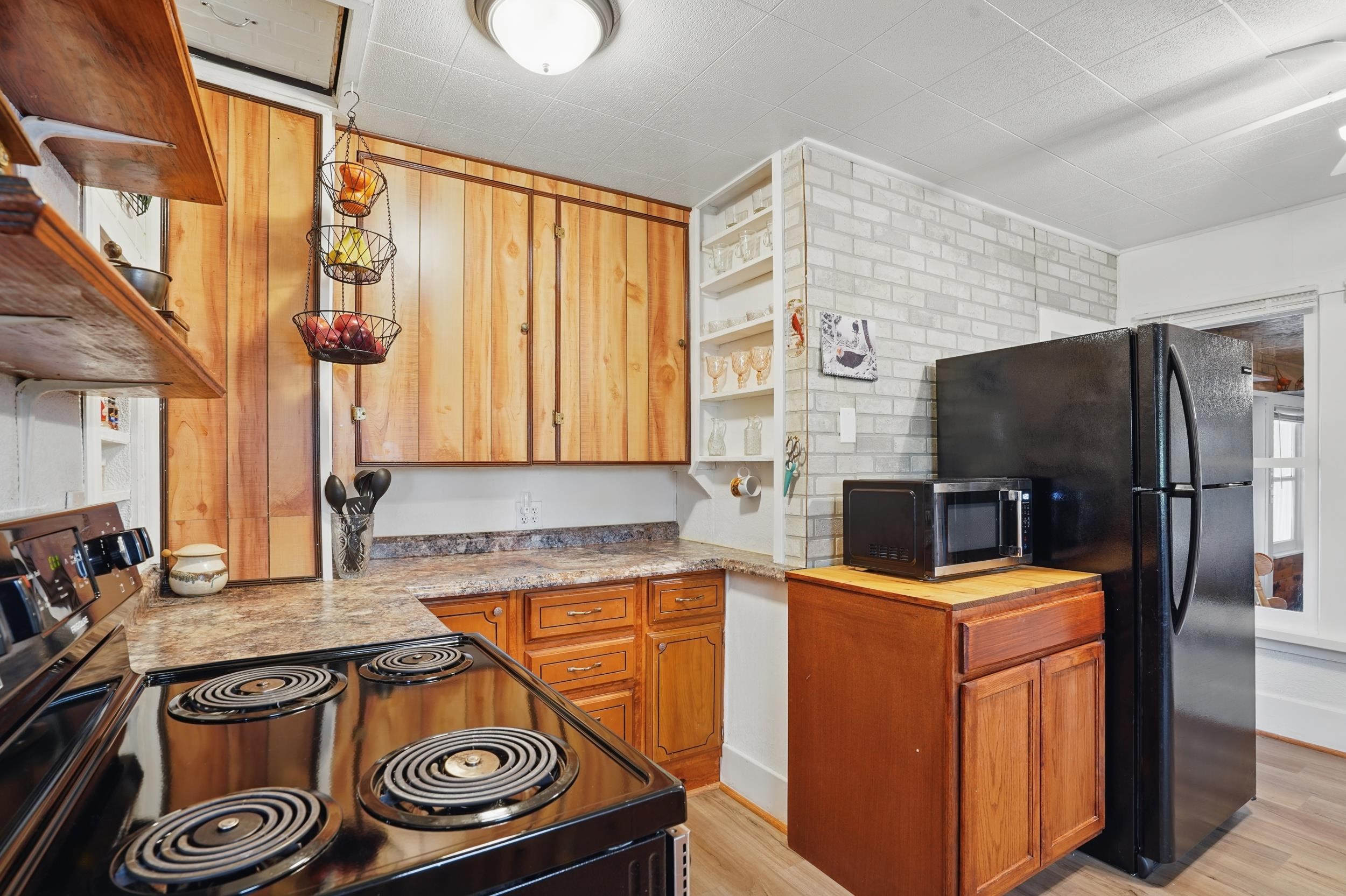 810 2nd Street