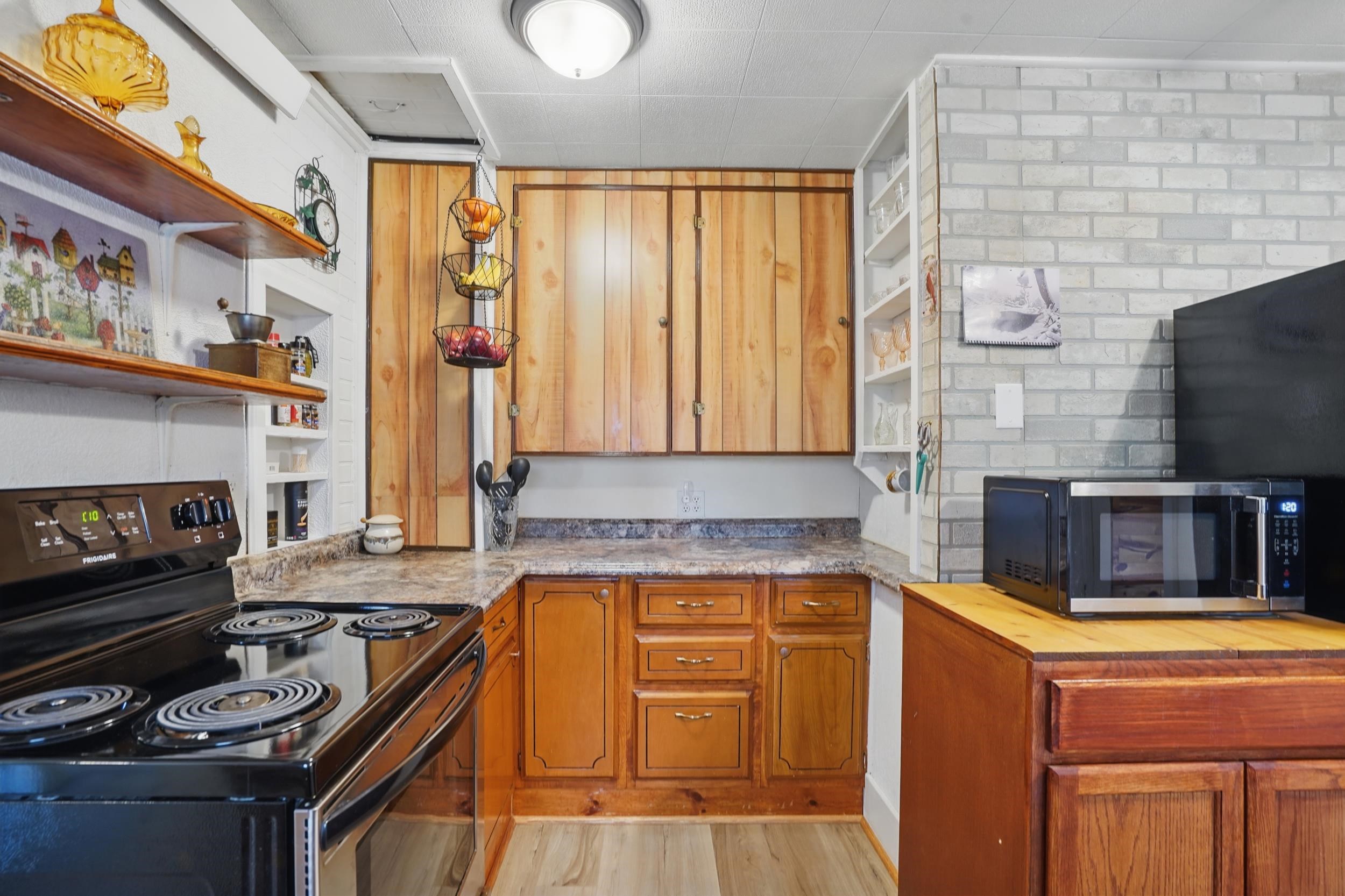 810 2nd Street
