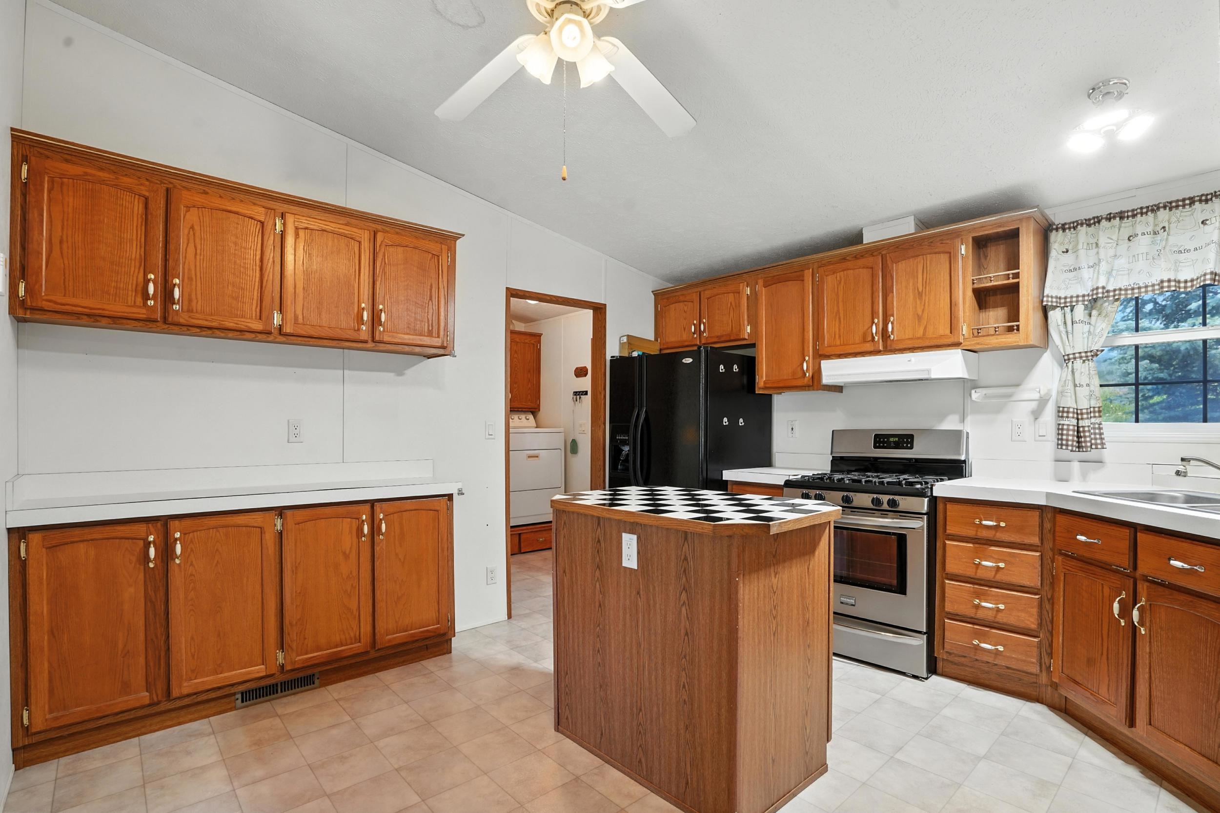 1223 Terry Peak Lane