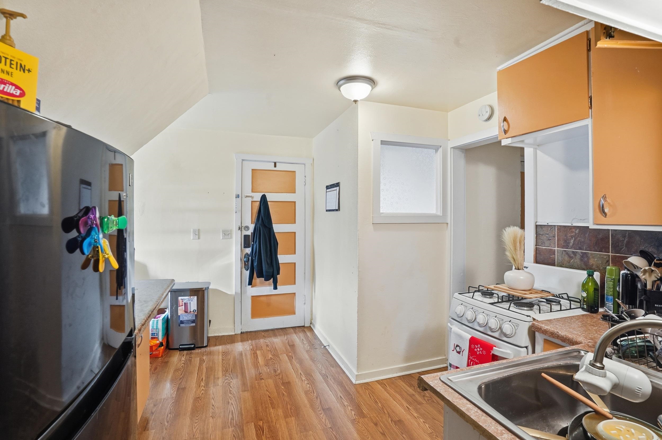 1113 Kingsbury Street