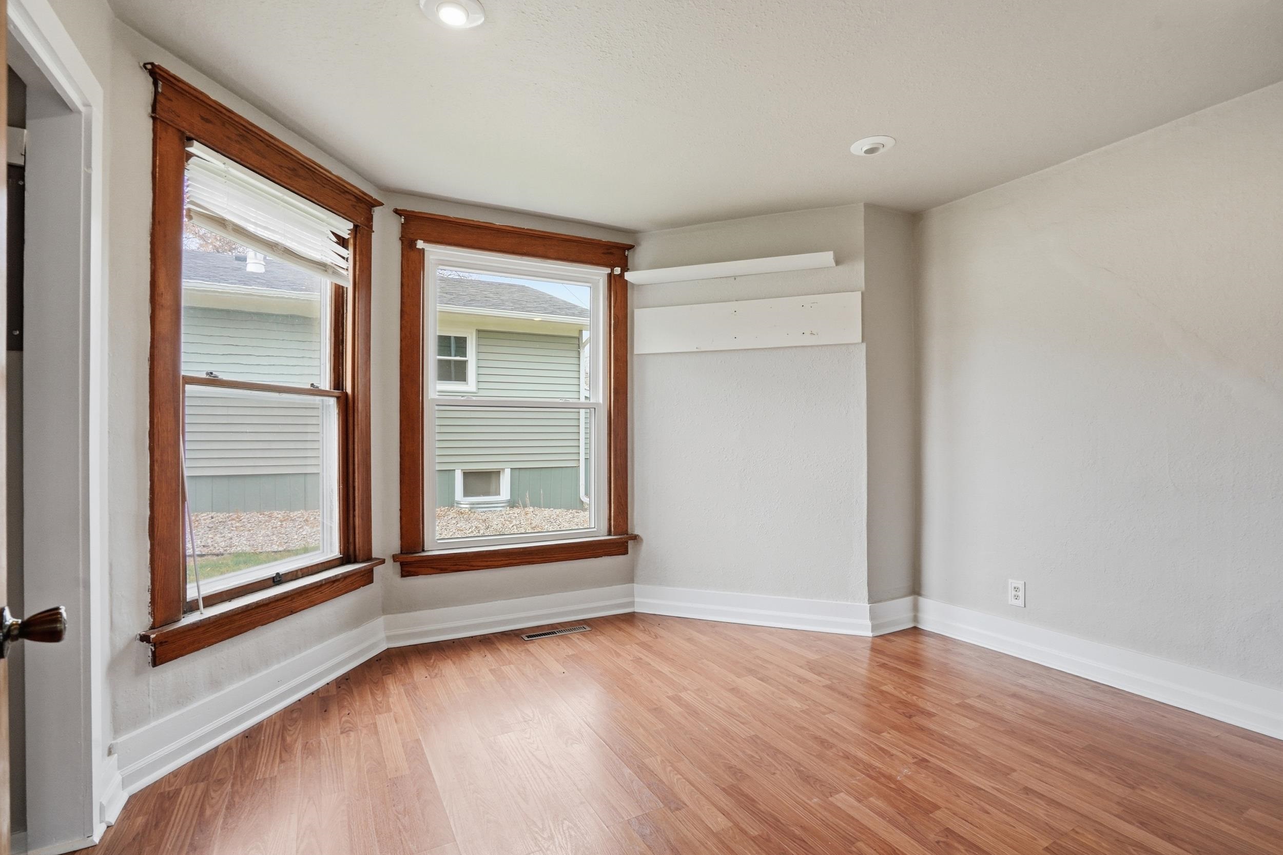 1113 Kingsbury Street