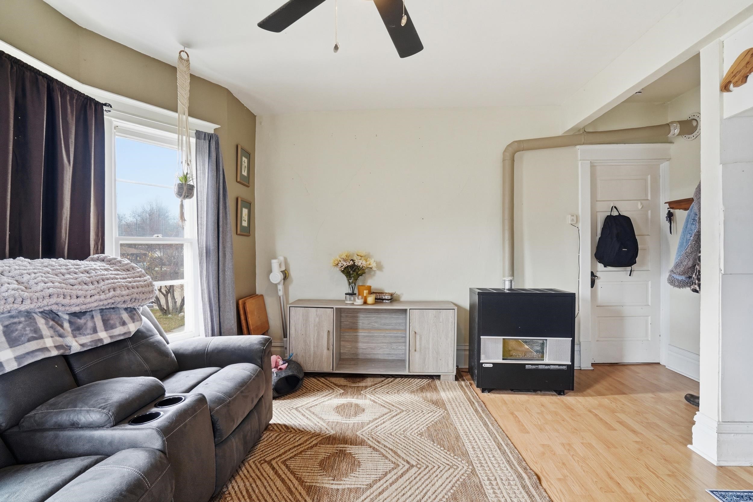 1113 Kingsbury Street