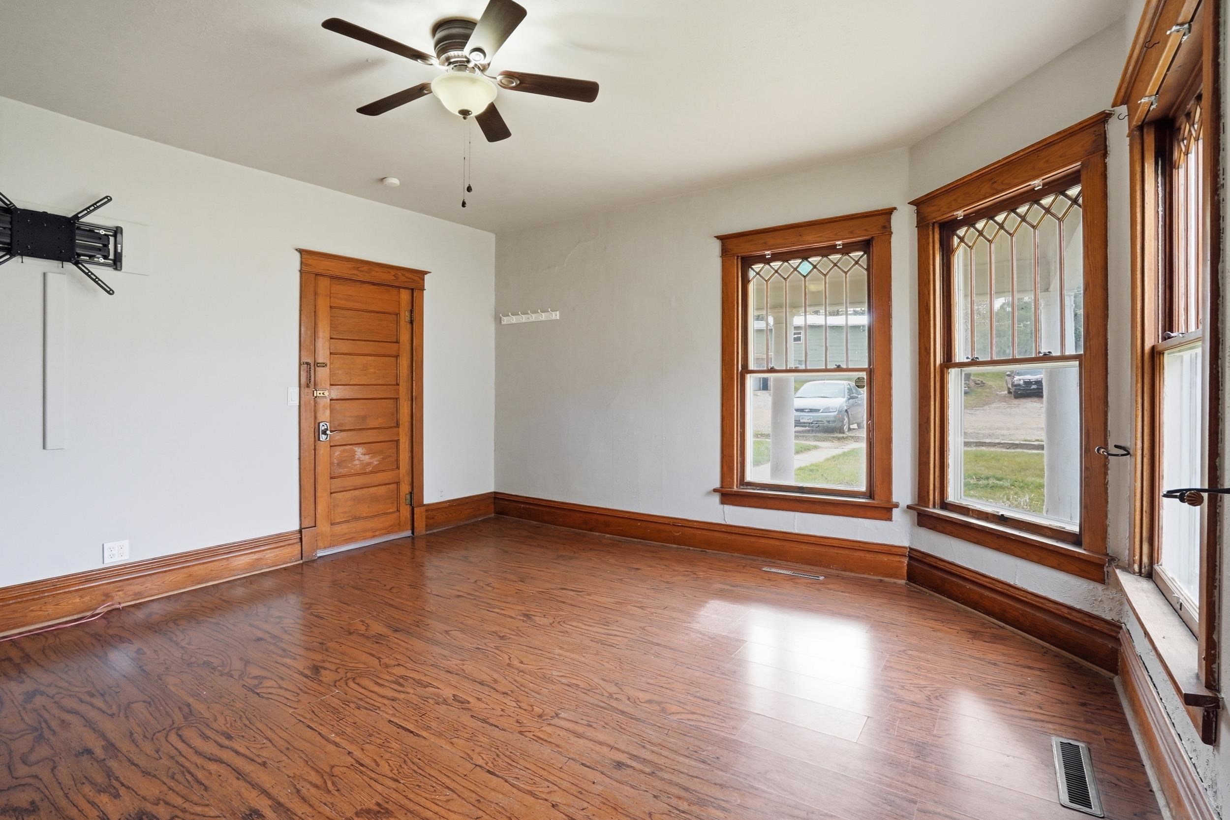 1113 Kingsbury Street