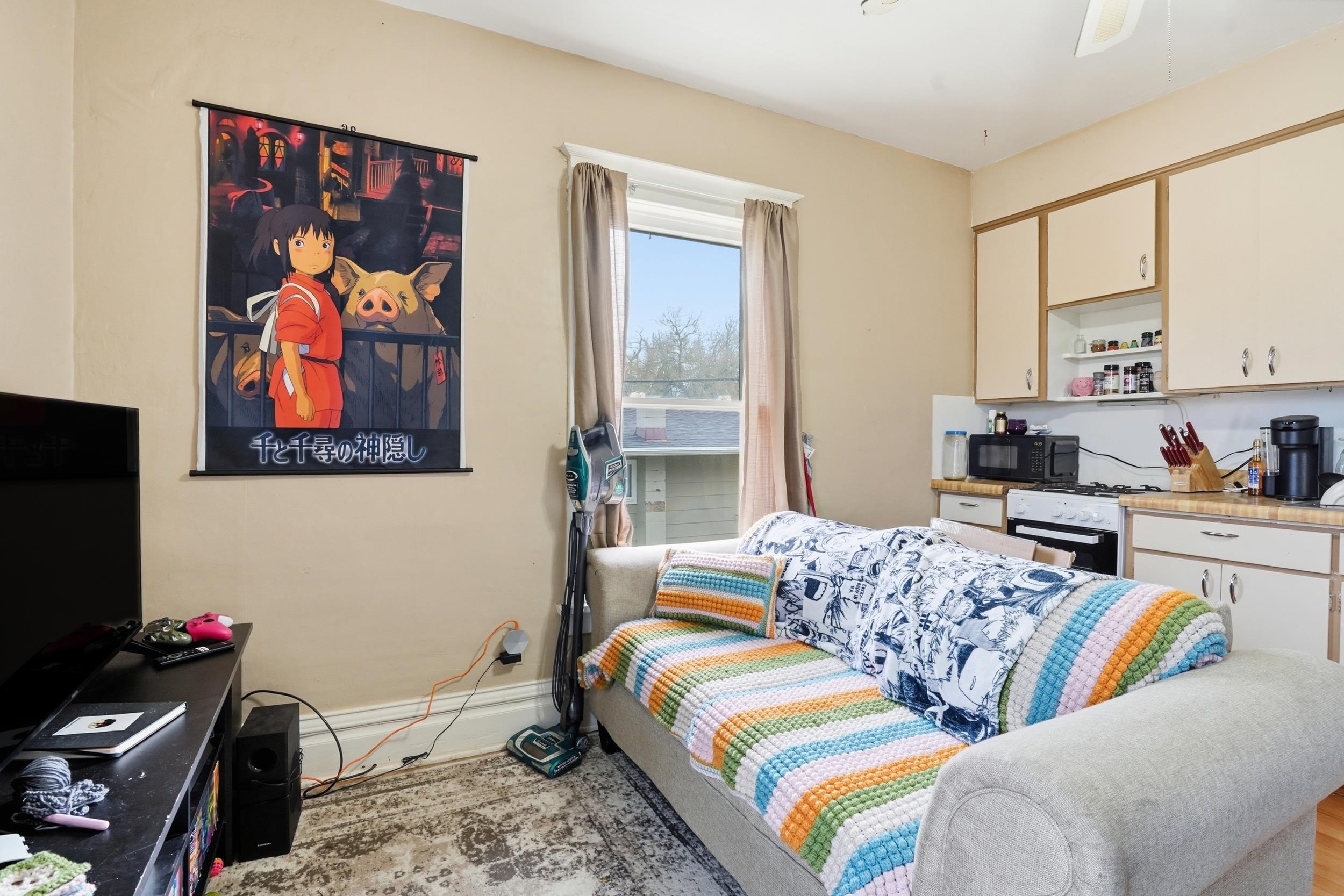 1113 Kingsbury Street