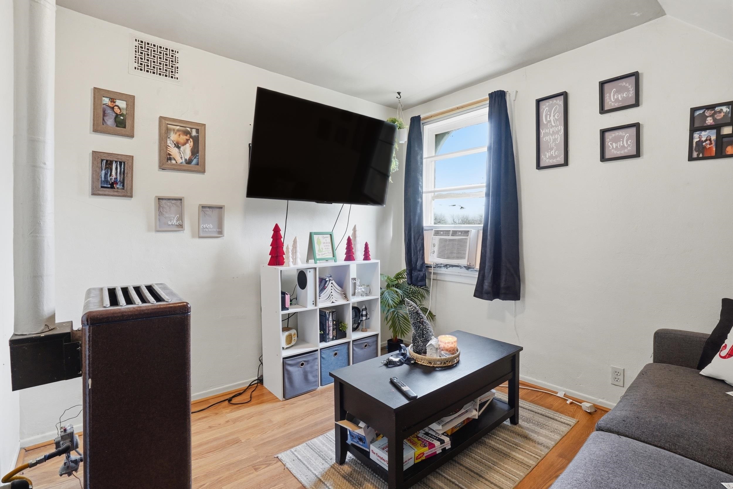 1113 Kingsbury Street