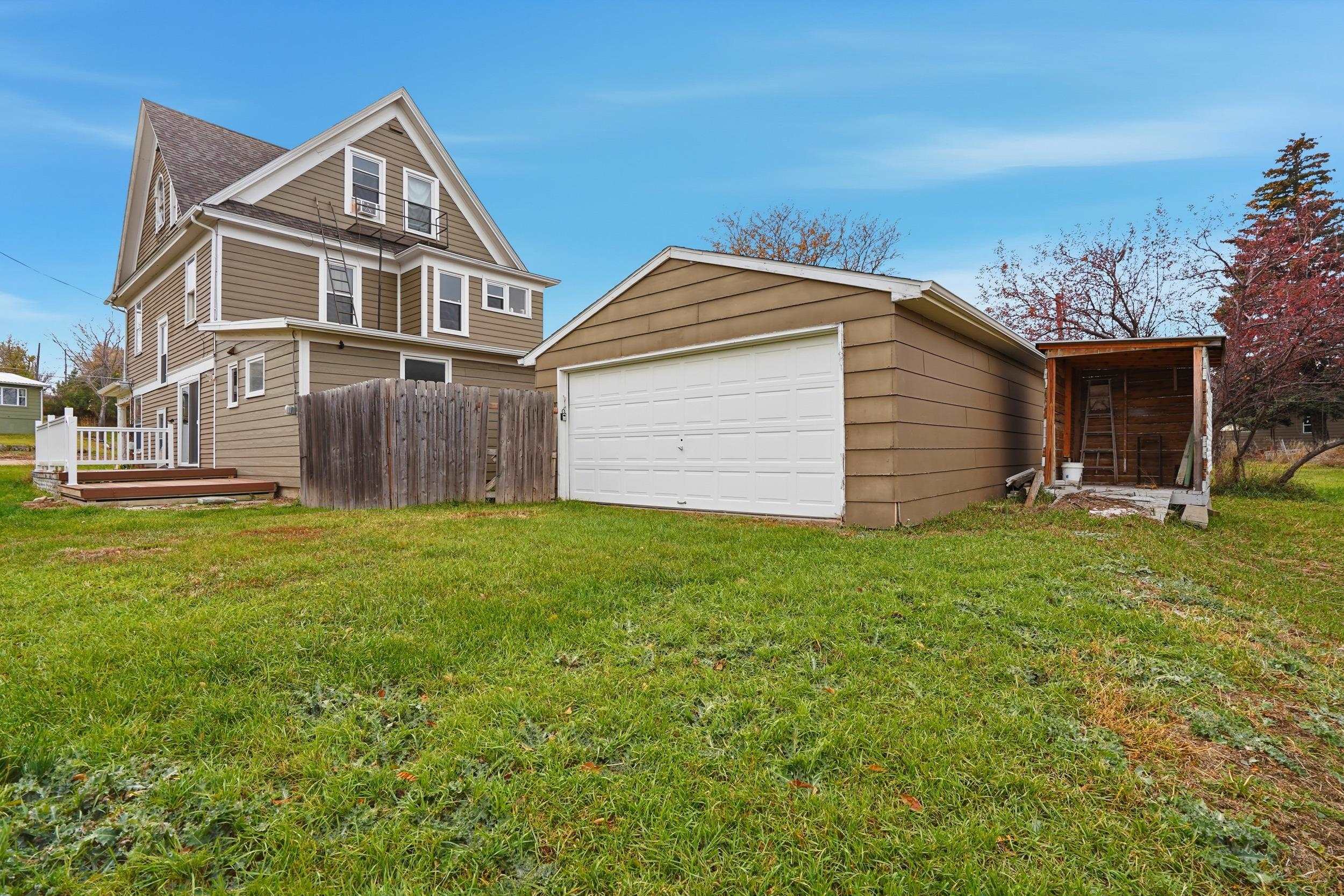 1113 Kingsbury Street