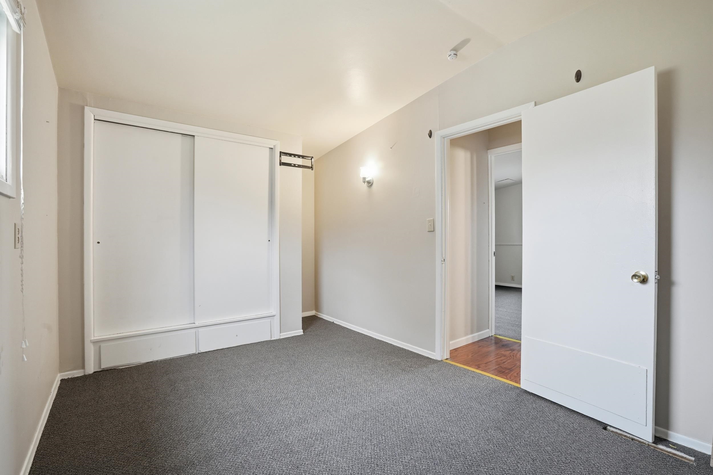 1113 Kingsbury Street