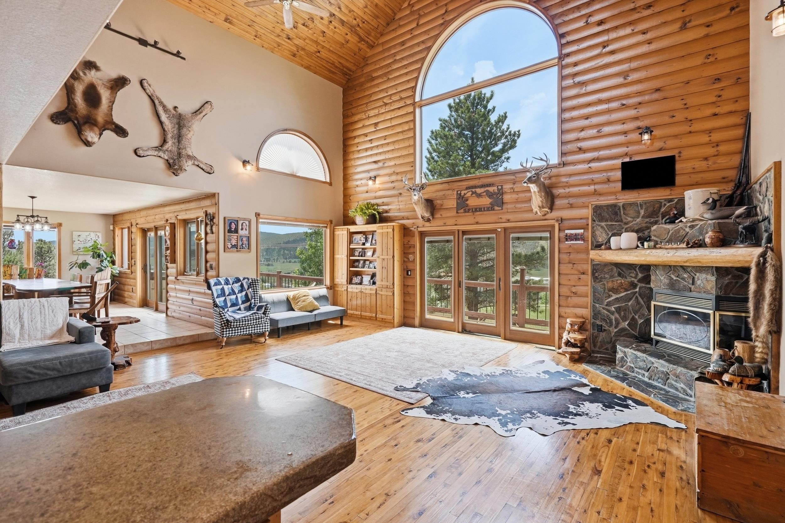 8207 Blucksberg Mountain Road