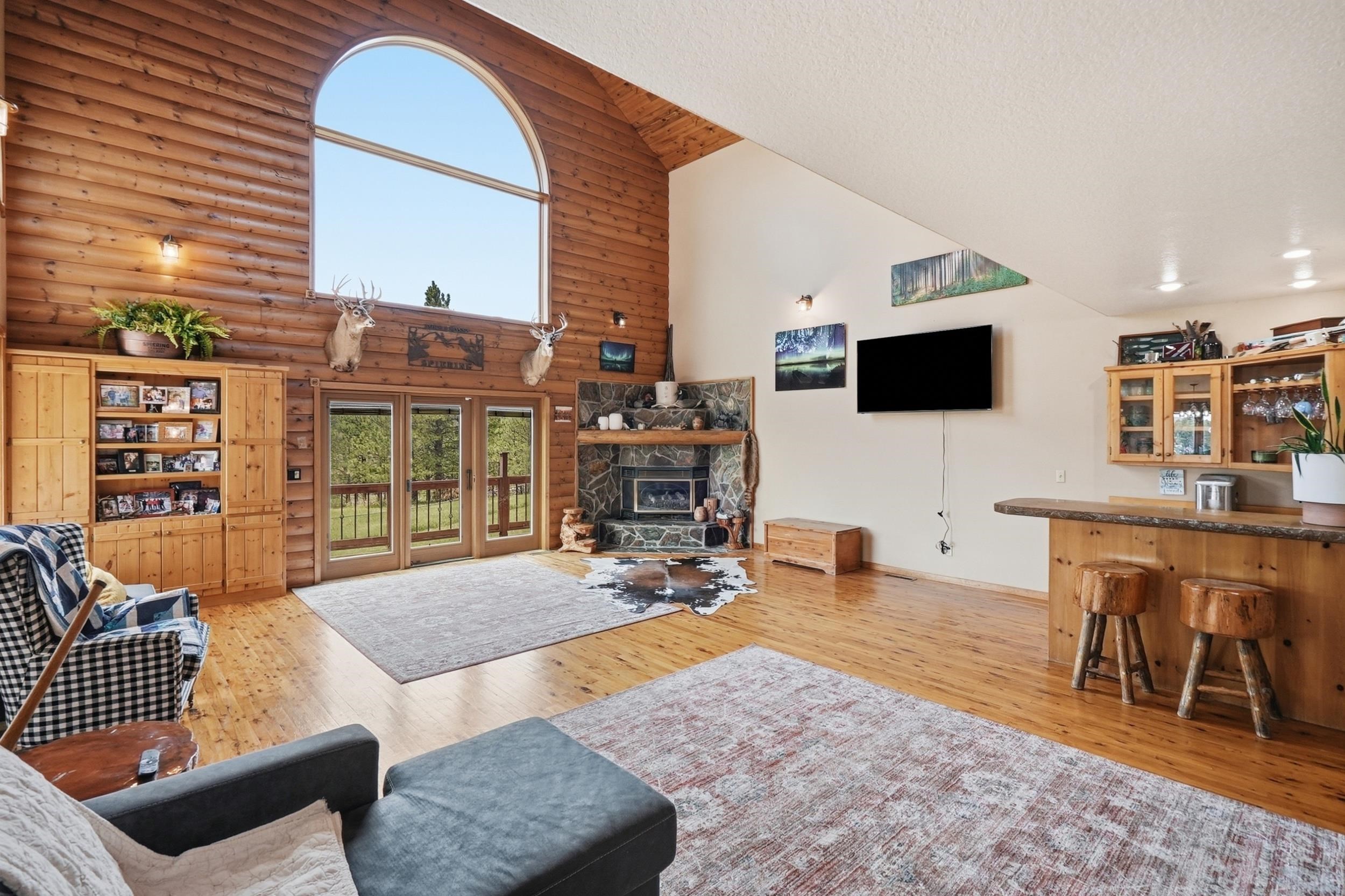 8207 Blucksberg Mountain Road