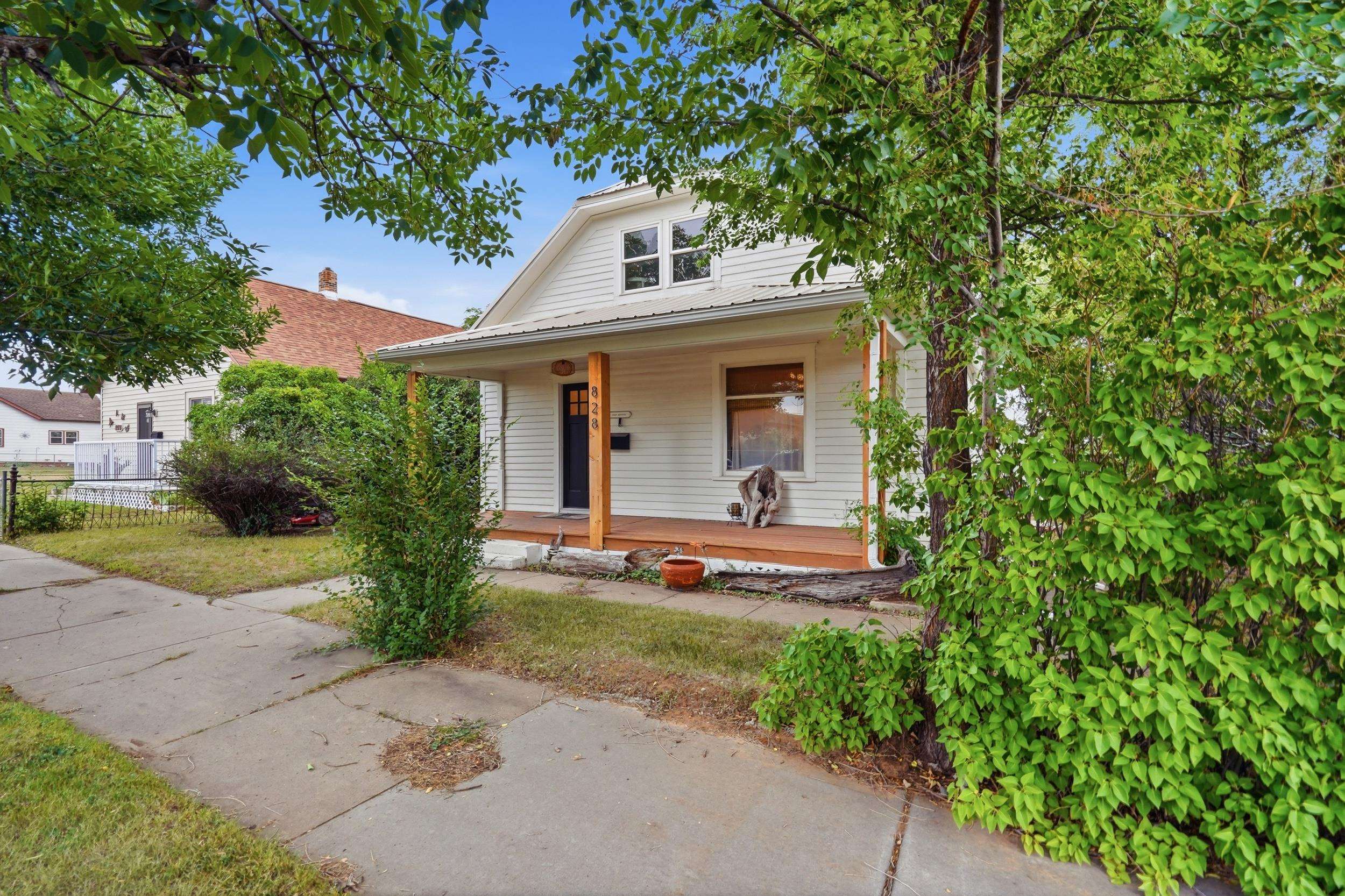 828 Farlow Avenue