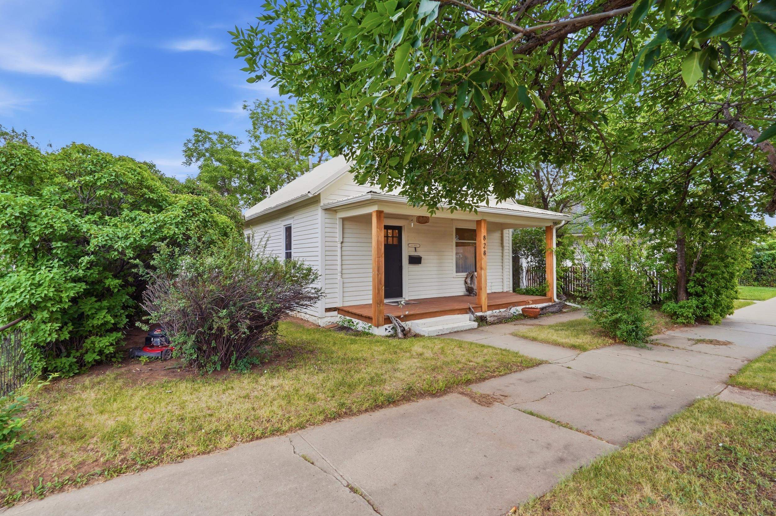 828 Farlow Avenue