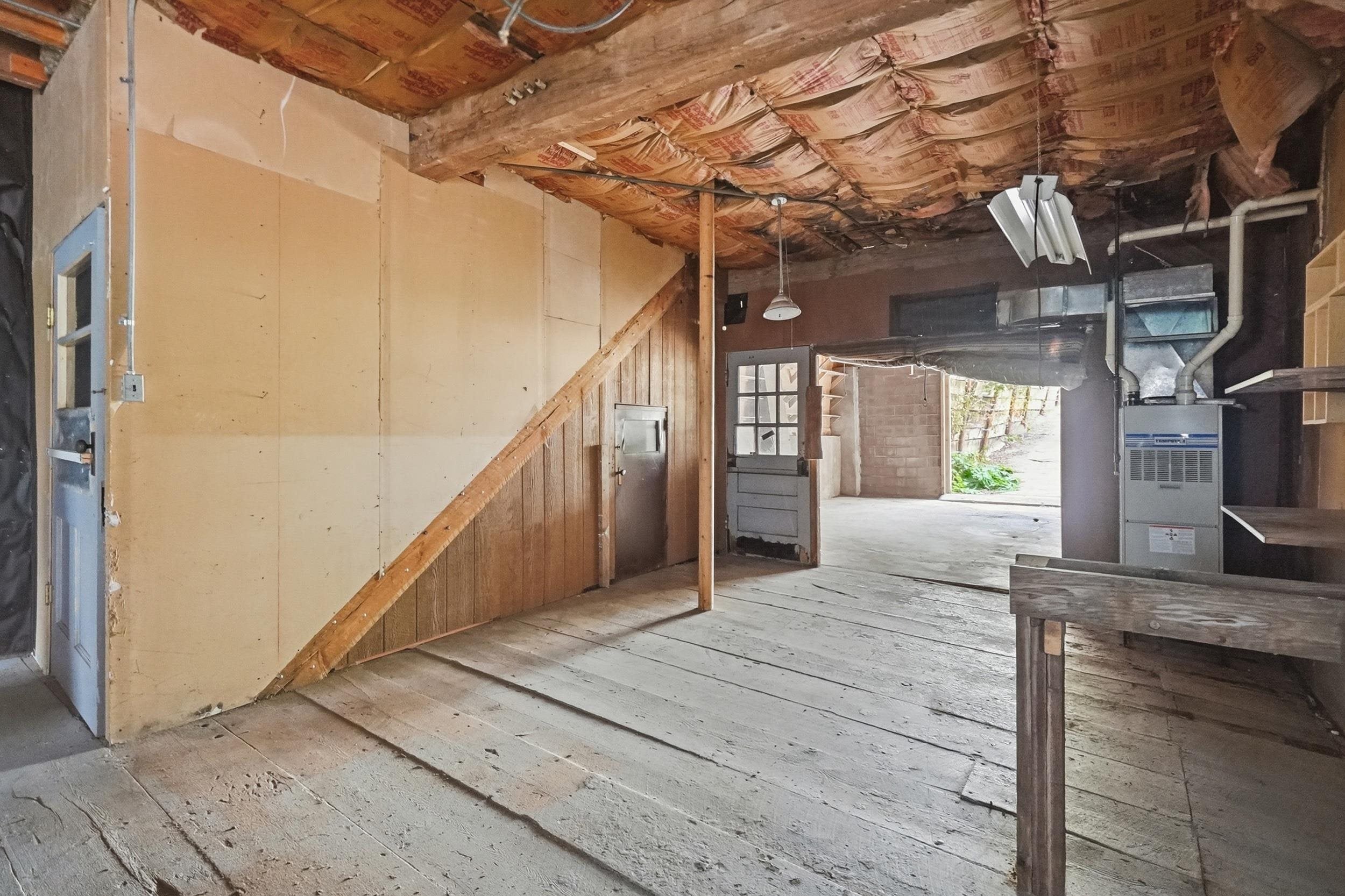 118 S Galena Street