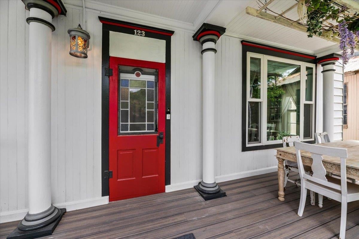 118 S Galena Street