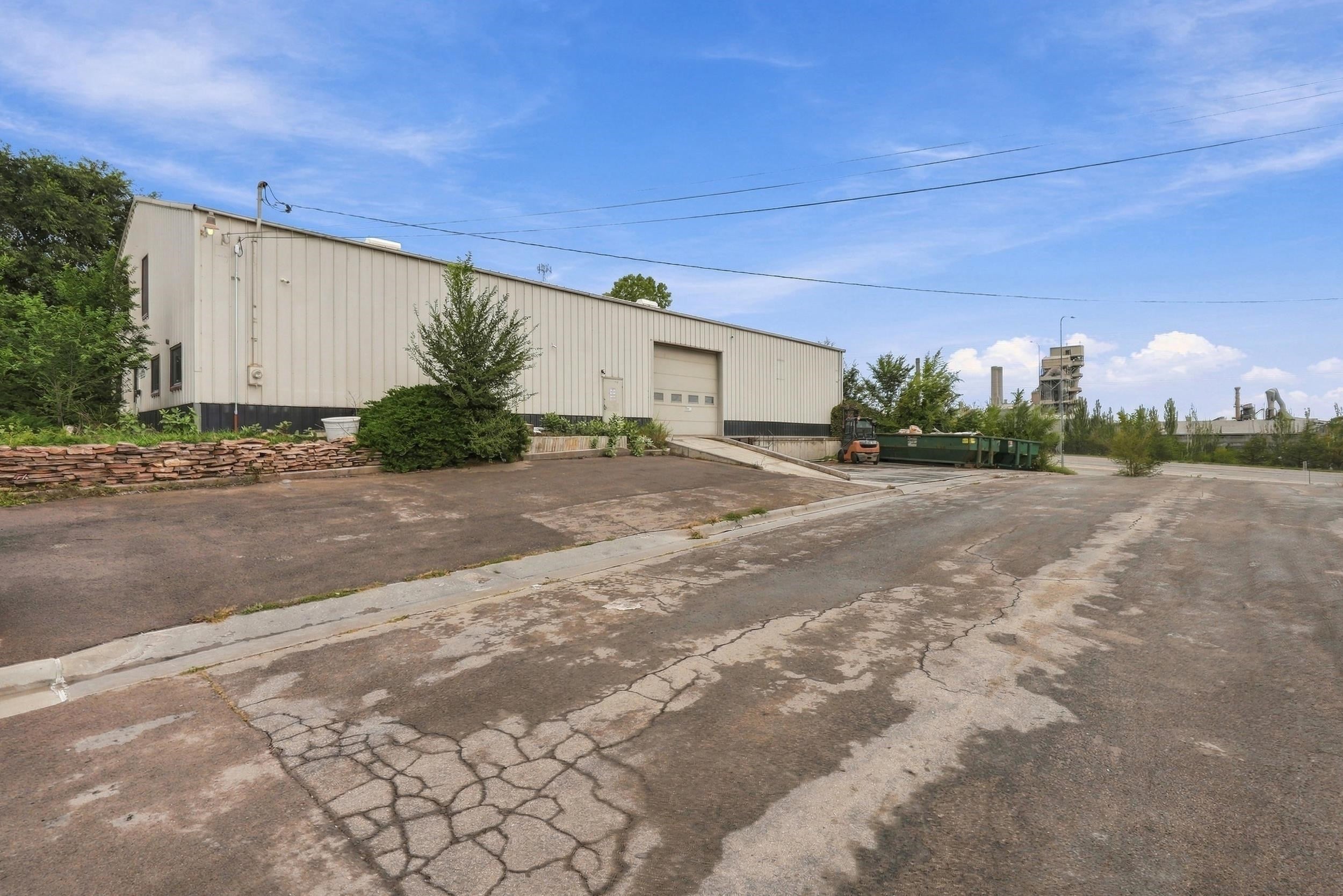 3104 W St. Louis Street