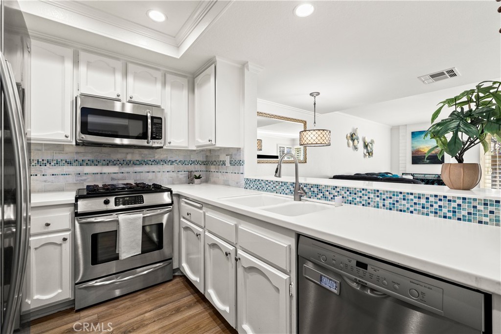 5151 Walnut Unit#27