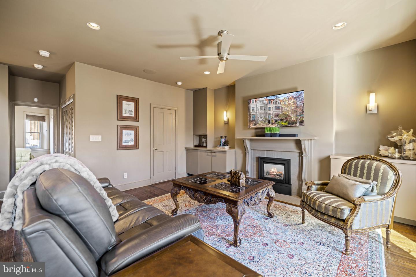 1642 21st St NW #1 And B1