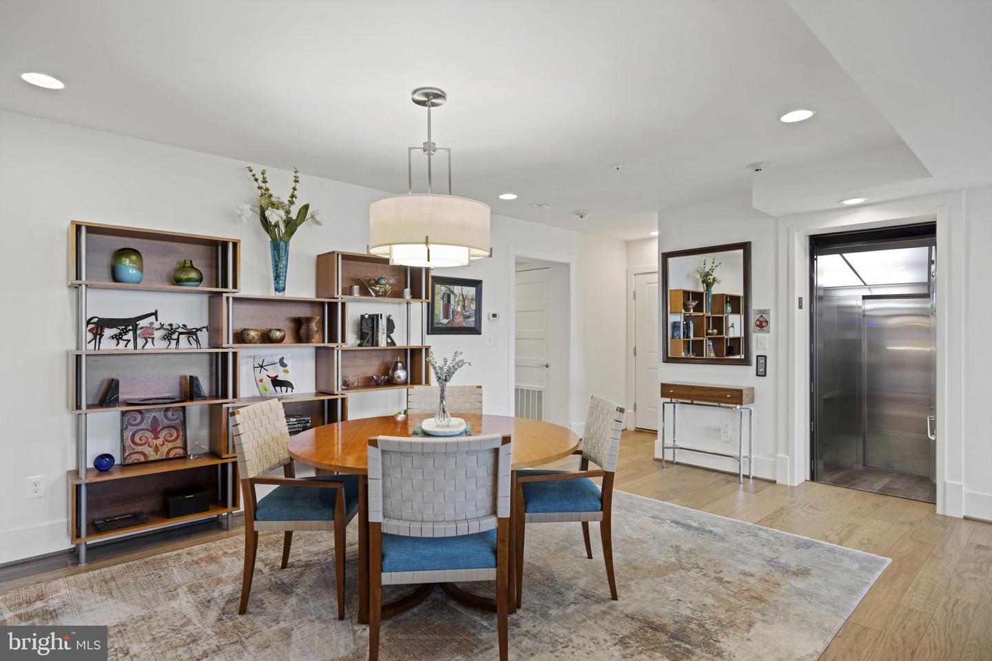 645 Maryland Ave NE #201