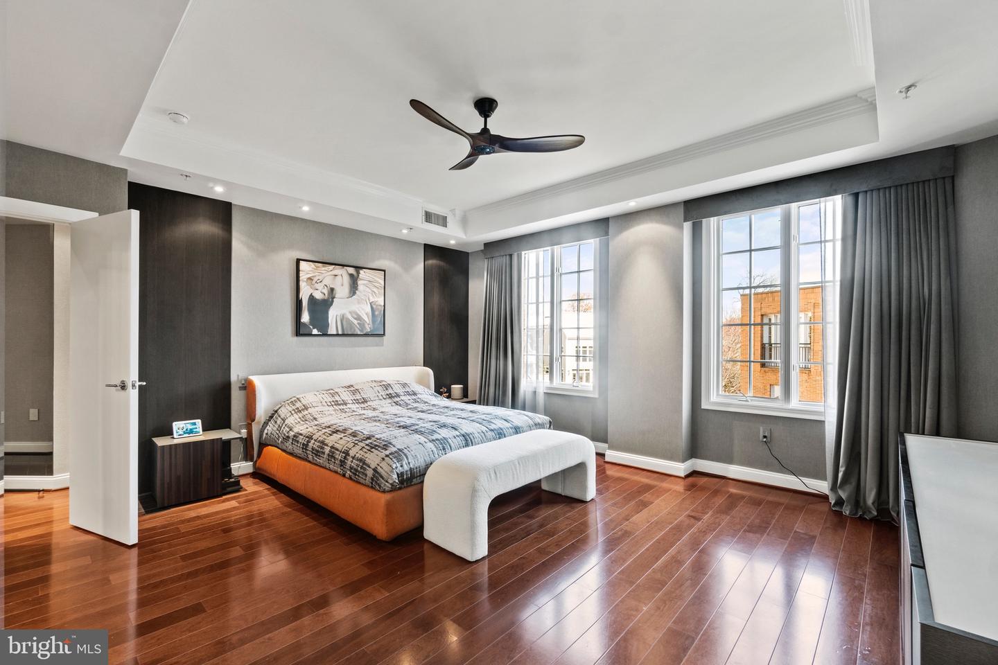2501 Wisconsin Ave NW #402