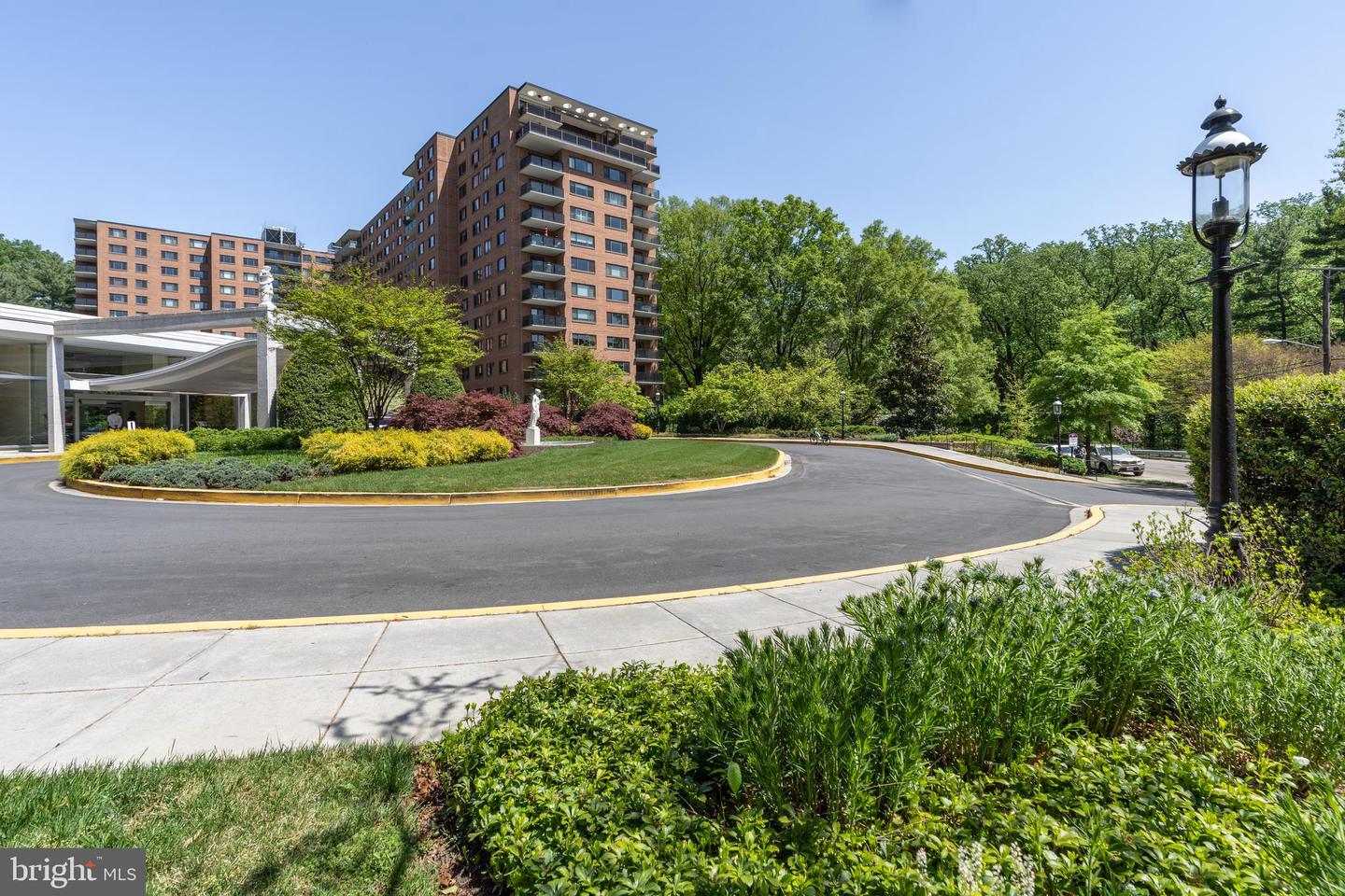 4201 Cathedral Ave NW #914e