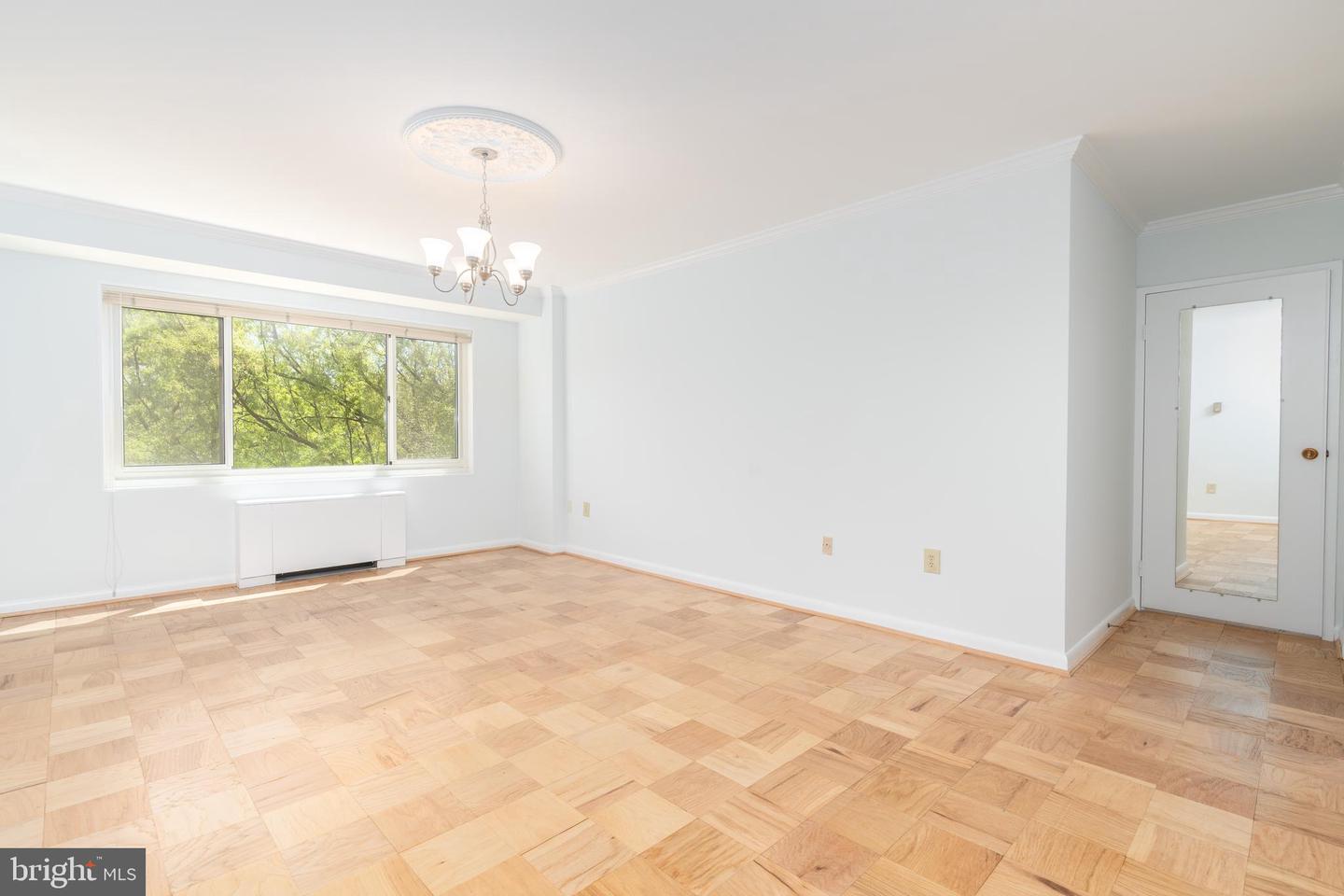 4201 Cathedral Ave NW #914e