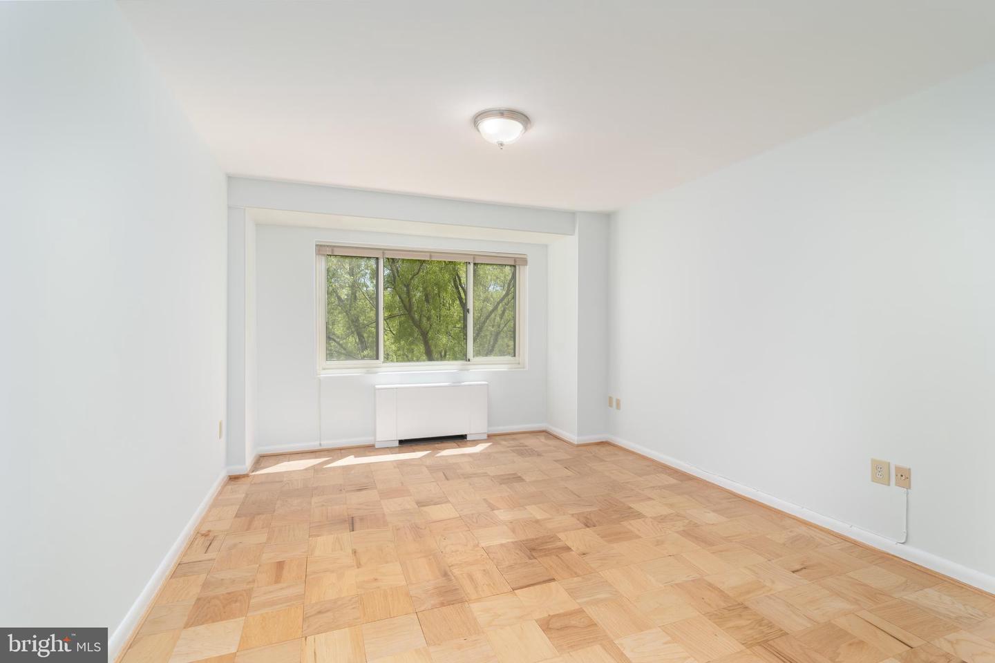 4201 Cathedral Ave NW #914e