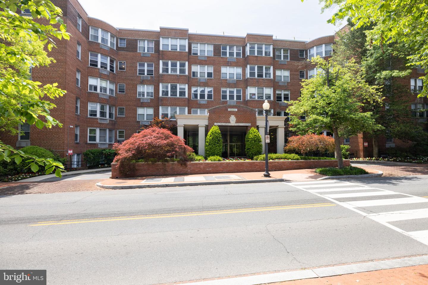 2500 Q St NW #504