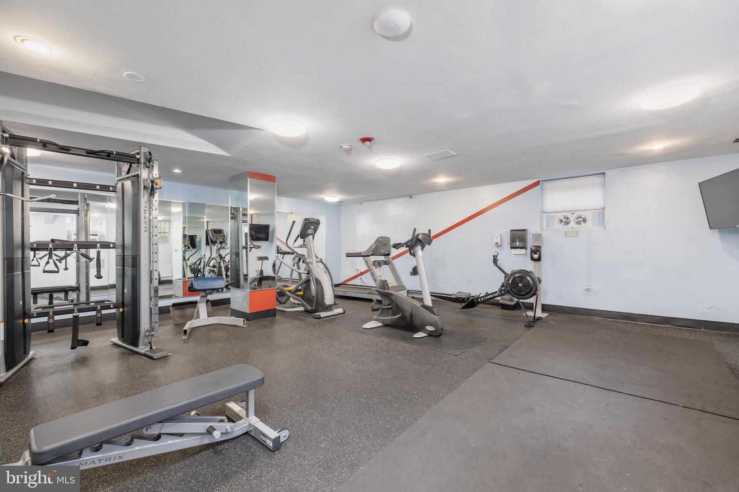 2500 Q St NW #504