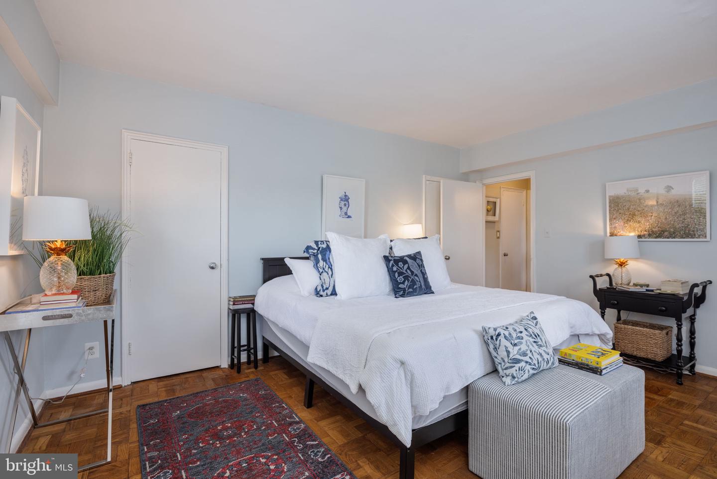 2500 Q St NW #504