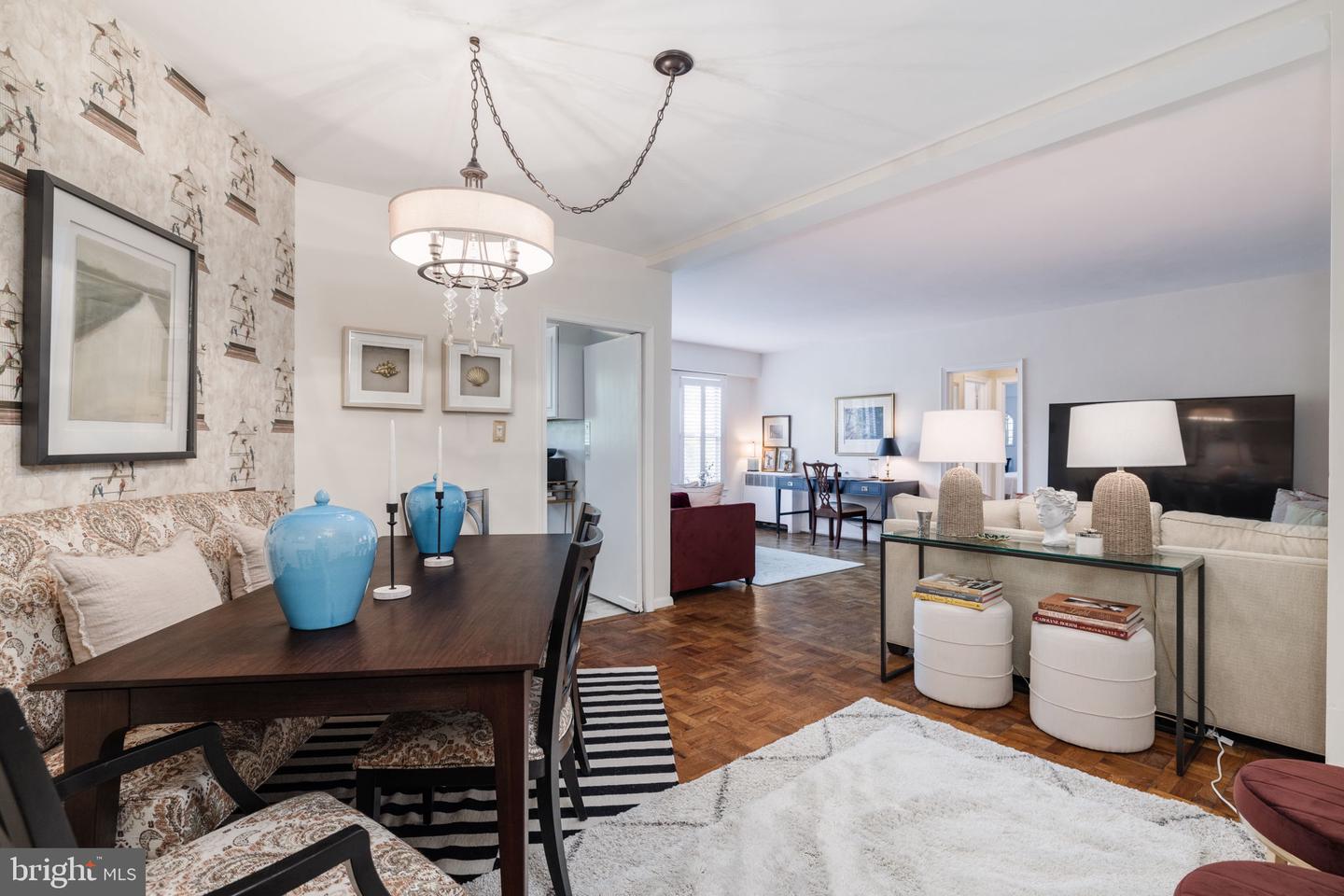 2500 Q St NW #504
