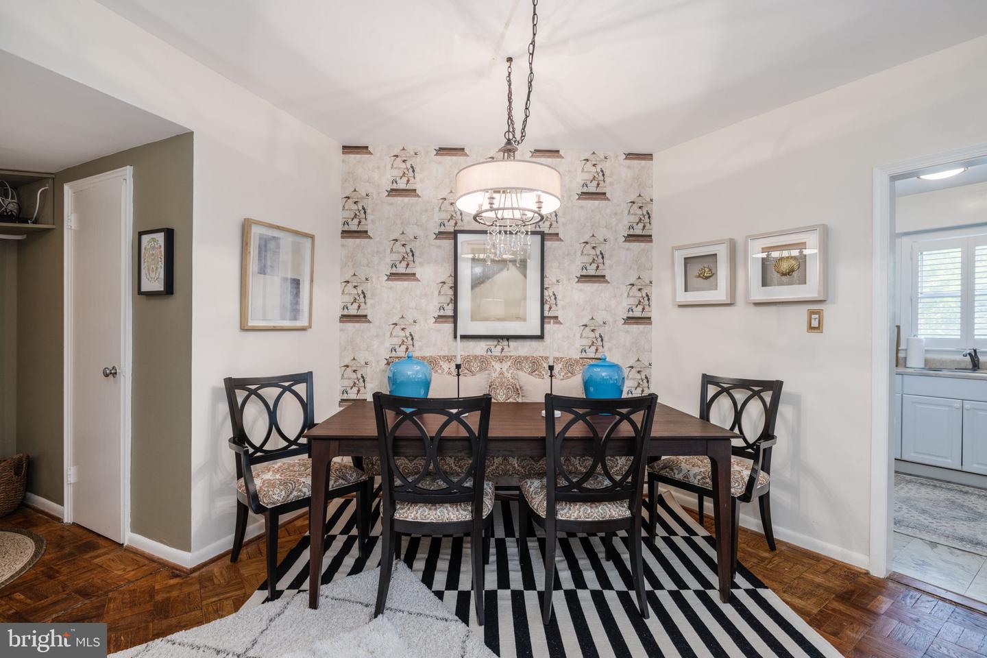 2500 Q St NW #504